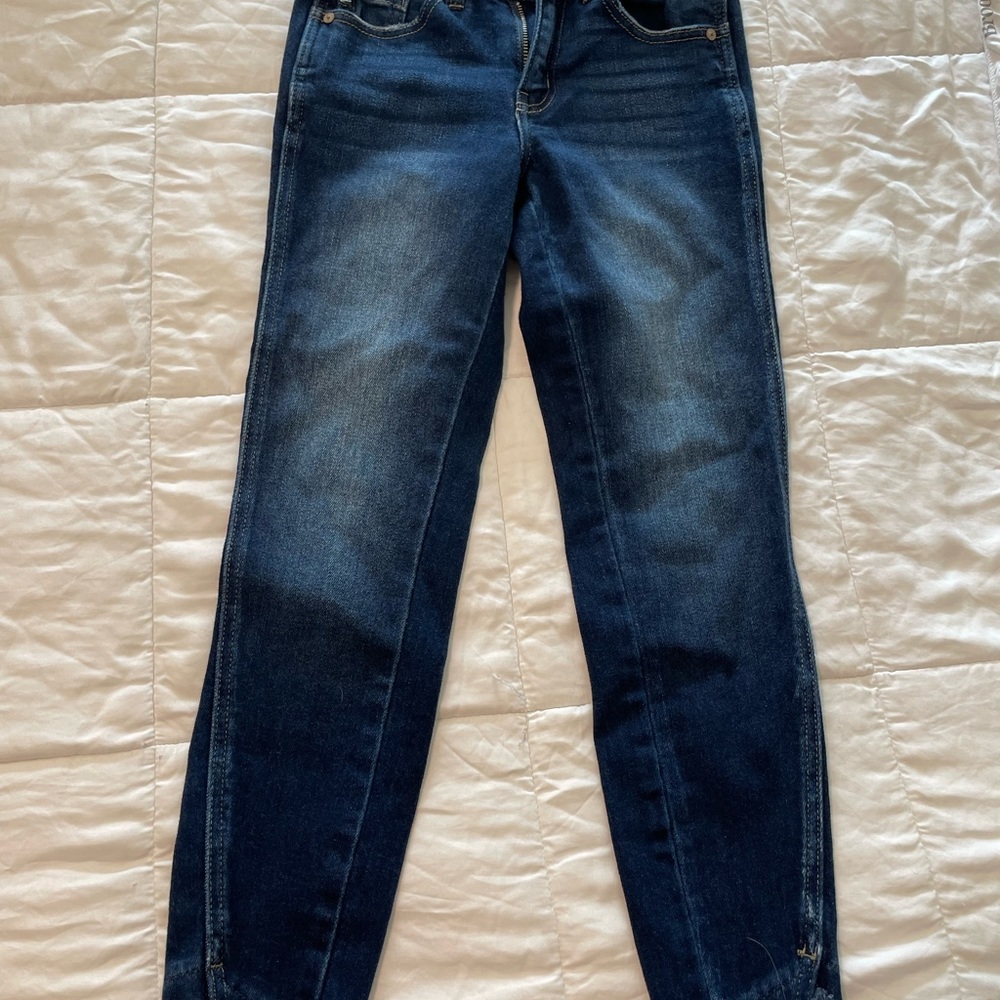 Women’s size 23 Kancan cropped jeans